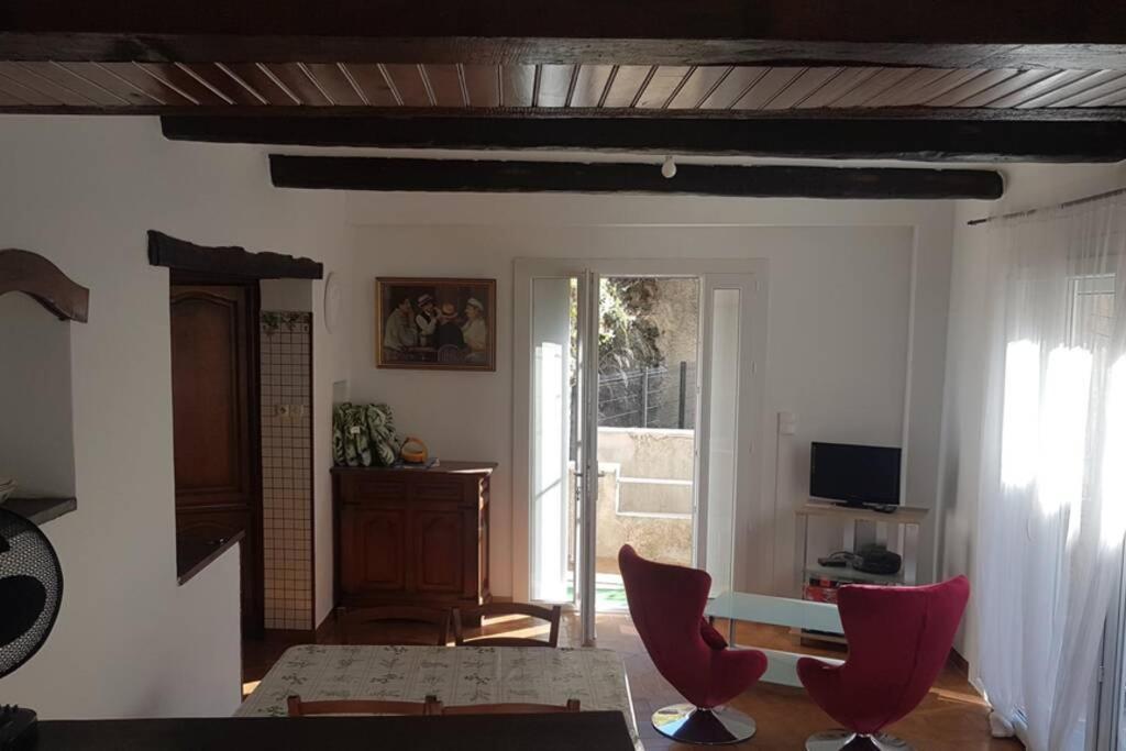 Chez Arlette Apartment Auriol Bagian luar foto